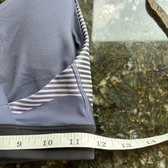 NWT Allyson Felix x Athleta Ultimate Legend Bra. XS. Collaboration. Limited. - Picture 9 of 10